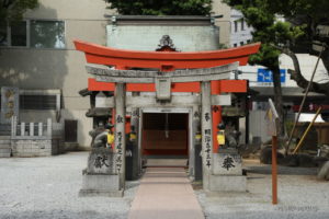 警固神社