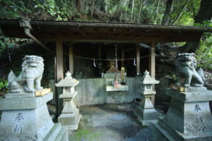 賢見神社